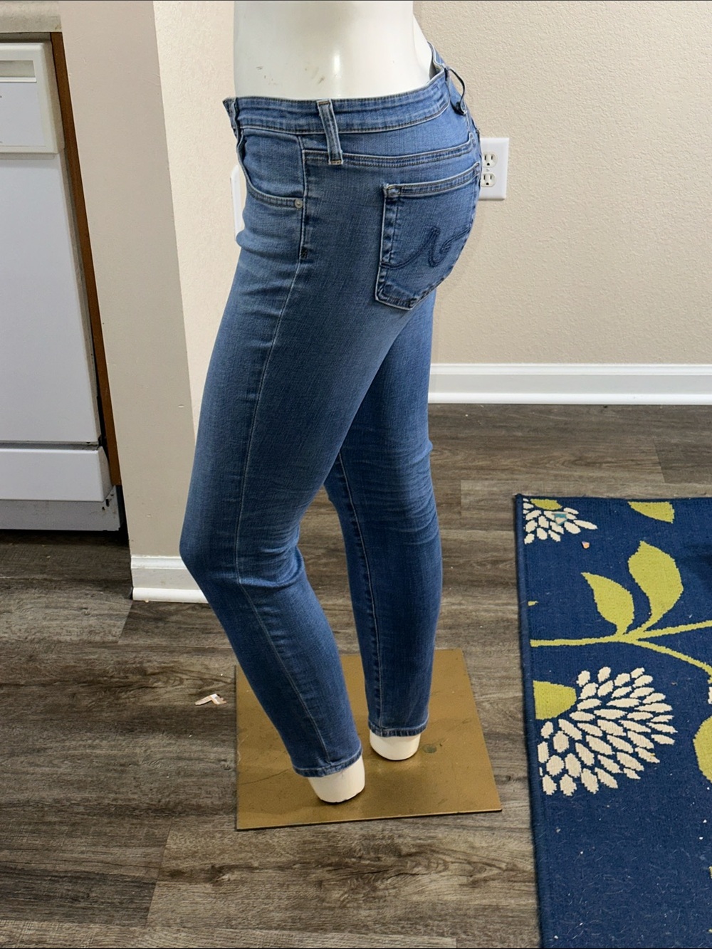AG The Legging Ankle Super Skinny Ankle Size 30 R